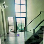 Chuyên chuyển nhượng feliz en vista - bán căn hộ duplex 2 phòng ngủfull nội thất. liên hệ: 0904 689 989