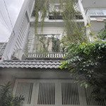 Bán nhà 5 phòng ngủ+ 6 wc, quận 2