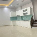 Bán nhà riêng ngõ 290 kim mã, 33m2, 5 tầng, cách mặt phố 150 mét giá 6,2 tỷ lh: 0982040954