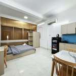 Studio thang máy , full nội thất cao cấp