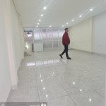 Cho thuê nhà ngõ 93 hoàng văn thái, 60m2 x 3 tầng, đường ô tô tránh, 14.5 triệu/tháng