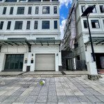 Bán shophouse song hàng 5x20m giá 21 tỷ, shophouse song hành 7x20m giá 27 tỷ, cam kết thật 100%