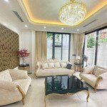 Hiếm - bay nhanh - phân lô - ô tô kinh doanh - 2 thoáng ở sướng