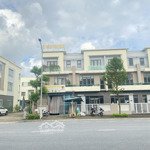 Bán shophouse đường 26m ngay cạnh long biên hà nội