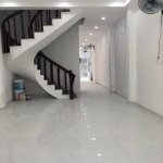 Nhà mới sơn hẻm tải 4x16m trệt 1 lầu có 3 phòng ngủ 2 vệ sinhquang trung p14 giá chỉ 12 triệu