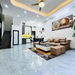 Bán nhà bùi xương trạch, 40m2, 6 tầng, nhà mới nội, ngõ ô tô, thang máy, giá 8,5 tỷ, cách phố 30m