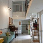 Dòng tiền tháng 4tr5 - nhà lầu, 50 m2, 1 sẹc hưng đạo vương, gần song ngữ á châu, p.quyết thắng