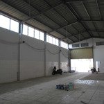 Chính chủ cho thuê nhà xưởng 600m2 có văn phòng ở bình chánh, cạnh kcn