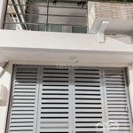 Lạc long quân 32m2 (4m x 8m), 1 trệt 1 lầu, hẽm 3m, giá bán 3,05 tỷ