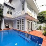 Cho thuê biệt thự khu nguyễn văn hưởng, phường thảo điền, 200m2, 3 phòng ngủ 4 vệ sinh hồ bơi, khu vực yên tỉnh