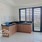 Chính chủ gửi bán căn hộ sài gòn avenue view thành phố 62m2 2pn2wc giá 2tỷ4. lh: 0986584363 (nhi)