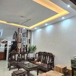 Nhà vip nguyễn đạo an ,oto đỗ cửa, nội thất chuẩn 5* , dt 35m2, 5 tầng,mt: 3.9 giá chỉ 4.75 tỷ