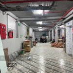 Tòa apartment thang máy cực đẹp vài bước ra hồ doanh thu khủng , lạc long quân 205m2 8 tầng mt 8