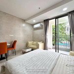 Căn hộ 1 phòng ngủ - studio tách bếp - full nội thất cao cấp - gần ngã tư hàng xanh