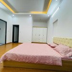 Bán nhà phố cự lộc, thanh xuân, 38m, 5 tầng, full nội thất, ô tô đỗ cổng, 6 tỷ