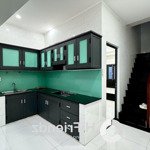 Studio tách bếp mới 100% chốt liền giảm sâu