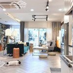 Cần bán gấp căn hộ 3pn sunrise city nguyễn hữu thọ, tân hưng, q7. 108m2 giá 2tỷ650. 0902918803