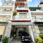 Tôi bán gấp nhà phan chu trinh p24 bình thạnh. 61,65m2 gần chợ bà chiểu 3tỷ450. đang cho thuê 32 triệu