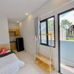 Studio - ban công - ngay cầu vượt 3/2 - vạn hạnh mall - đúng giá - y hình