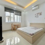 Cho thuê studio full nội thất_ cửa sổ lớn_cửa khóa vân tay_ giờ giấc tự do