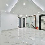 Cho thuê văn phòng. 60m2 giá bán 8 triệu tại phố hoàng ngân