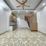 Bán nhà miêu nha - tây mỗ, 32m2 x 5 tầng, đường ôtô cách 10m - lh: 0399183899