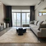 Cần bán căn hộ riverside residencediện tích146m2, 3 phòng ngủ view đẹp giá chỉ 9 tỷ. liên hệ: 0909168890