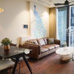 22,5tr cho thuê căn hộ 2pn vinhomes golden river bason view sông bitexco nhà đẹp