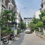 Liền kề green park 80m - gara ô tô - thang máy - đẳng cấp thượng lưu
lh trực tiếp: 0903446398