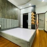 Nhà đẹp ở ngay phố chùa quỳnh - quận hai bà trưng 30m2 5 tầng, ngõ thông 6,5 tỷ.