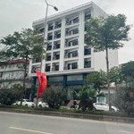 Bán toà building văn phòng mễ trì mt 18m dt 140m2 xây 9 tầng thang máy 100 tỷ có tl