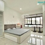 Siêu phẩm studio full nội thất cửa sổ lớn - free xe sát cầu phạm văn chí