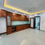 Bán nhà đại từ, hoàng mai 55m2, giá: 10.75 tỷ, 4 tầng, mt: 5.5m, 6 phòng ở. ô tô nhỏ đỗ cửa,