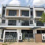 Cần bán nhà phố đtl 100m2 giá 6tỷ5. nhà bt 160m2 giá 9tỷ1, shophouse 100m giá 8tỷ7. bt 400m2 26tỷ