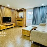 Chỉ hơn 5 tỷ - sở hữu nhà 88 m2 - trung tâm cầu giấy - lô góc - tặng full nội thất