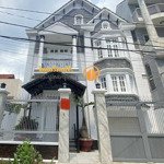 Cho thuê căn villa 8x20 3 lầu kdc đường nguyễn văn hưởng p.thảo điền