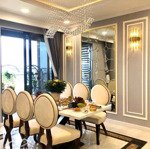 Cần bán căn hộ cc the prince q phú nhuậndiện tích108m2 3 phòng ngủgiá 8.9 tỉ căn góc có sổ liên hệ: 0703,445,188 trân