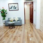 Cần bán căn hộ chung cư mi ni phố quan nhân hiếm 40m2, tầng 4, thang máy 1n, 1vs giá 1 tỷ xíu