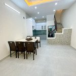 Bán nhà riêng ngọc khánh 34m2 5 tầng, mtx4,5m giá bán 6,95 tỷ ở ngay liên hệ: 0987396966.