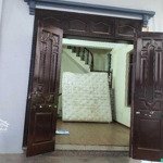 Bán nhà đình quán, cầu diễn 55m2, 3 ngủ, dân xây chắc chắn, ô tô lùi cổng, vài bước ra ô tô tránh.