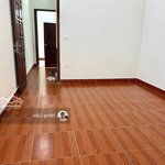 Cho thuê nhà ngõ kim mã, ba đình. 55m2x 2 tầng , 3 pn. nội thất cơ bản, giá 13tr