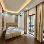 Khương đình, 40m2, 5 tầng, mặt tiền 5m, ô tô sát nhà, giá 7,x tỉ, liên hệ: 0904690958