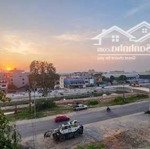 Bán nhà mặt quốc lộ 3, tt đông anh sát vách kđt happy land. dt 84m. 3 mặt thoáng 17,x tỷ.