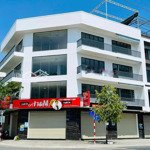 Cho thuê căn góc 2 mặt tiền đường thích quảng đức - hà quang 1 - gần vietcombank, 300m2 ngang 15m