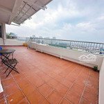 Bán gấp penthouse cảnh viên ,phú mỹ hưng ,quận 7 .diện tích266m 3 phòng ngủ2 vệ sinhgiá bán 13.5 tỷ