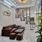 Chính chủ bán gấp nhà liễu giai, 43m2, 4 tầng, cách phố 80m, ngõ trước nhà 3,9m hạ chào 6ty3