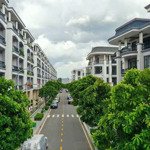 Cho thuê nhà nguyên căn 140m2 mặt tiền nguyễn thị nhung và đường số 36 - 37 vạn phúc city