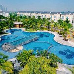 Dinh thự 775m2 đất giá chỉ 132 triệu/m2 view hồ công viên