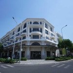 Nhà phố shophouse hiện đại tích hợp kinh doanh & an cư, giá hấp dẫn