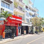 Cho thuê nhà 3 tầng mặt tiền đường võ trứ, trung tâm nha trang 15tr